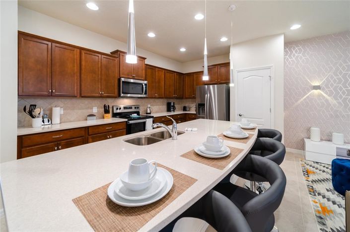 Image No.10-5 Bed Townhouse for sale