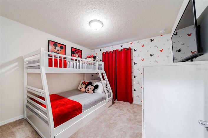 Image No.22-5 Bed Townhouse for sale