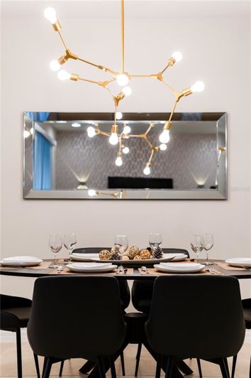 Image No.45-5 Bed Townhouse for sale