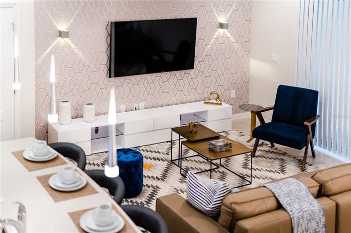 Image No.5-5 Bed Townhouse for sale