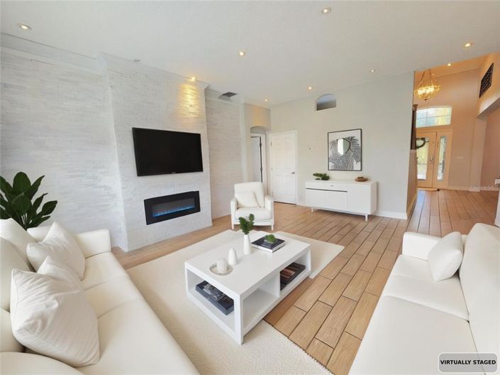 Image No.10-4 Bed Property for sale