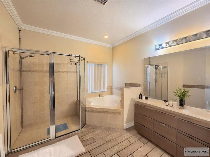 Image No.15-4 Bed Property for sale