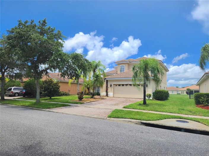 Image No.38-4 Bed Property for sale