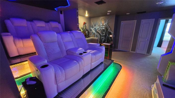 Image No.33-5 Bed Townhouse for sale