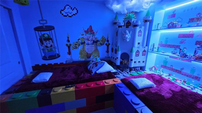 Image No.40-5 Bed Townhouse for sale