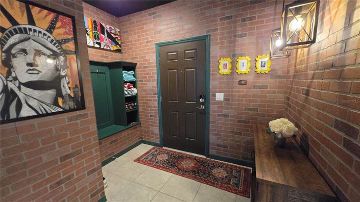 Image No.5-5 Bed Townhouse for sale