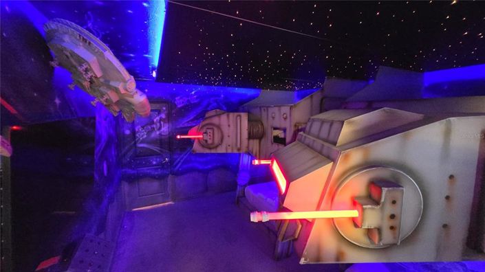 Image No.52-5 Bed Townhouse for sale