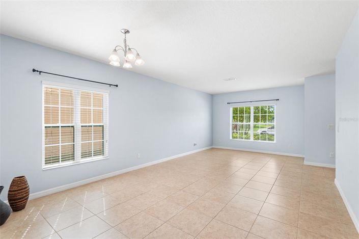 Image No.10-4 Bed Property for sale