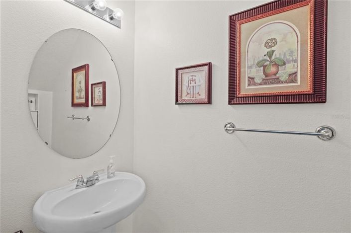 Image No.11-3 Bed Townhouse for sale