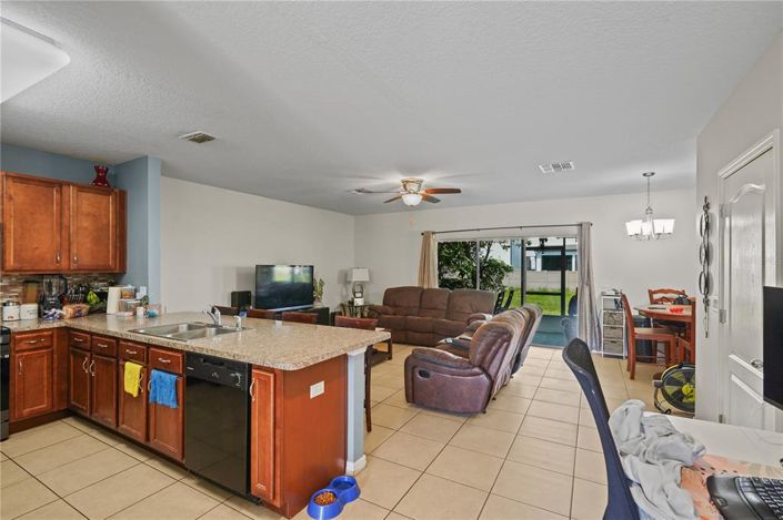 Image No.5-3 Bed Townhouse for sale