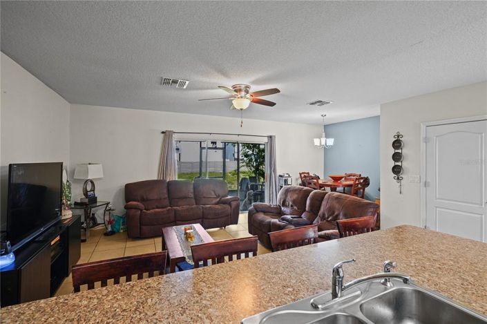 Image No.8-3 Bed Townhouse for sale