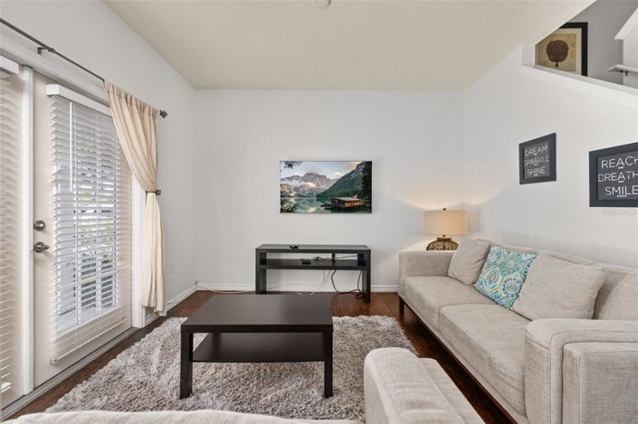 Image No.11-4 Bed Townhouse for sale