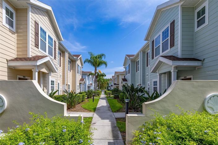 Image No.43-4 Bed Townhouse for sale