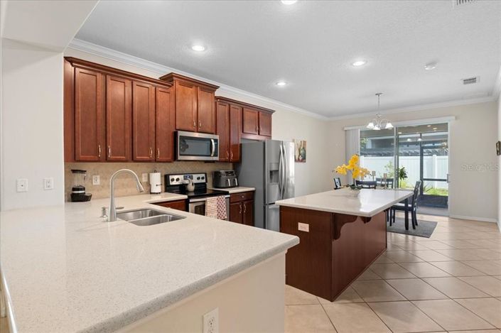 Image No.11-3 Bed Property for sale