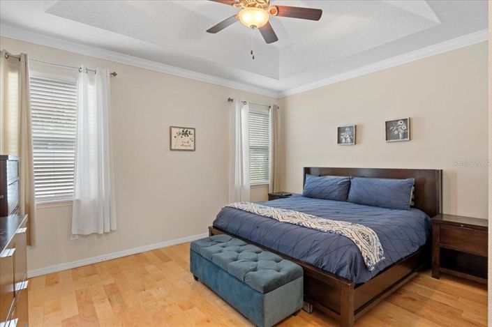 Image No.19-3 Bed Property for sale