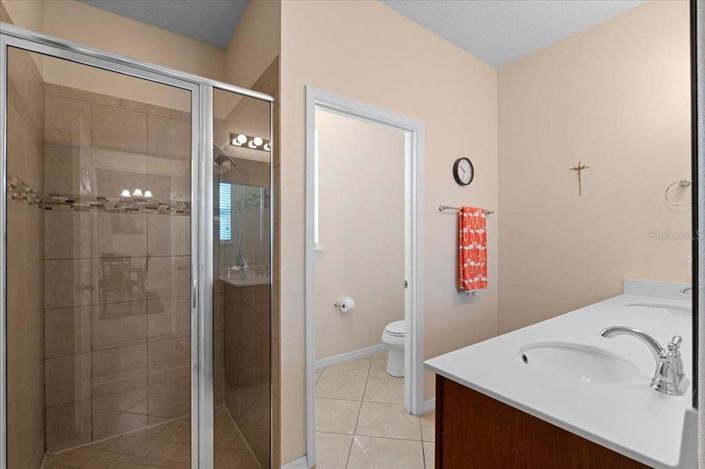 Image No.22-3 Bed Property for sale