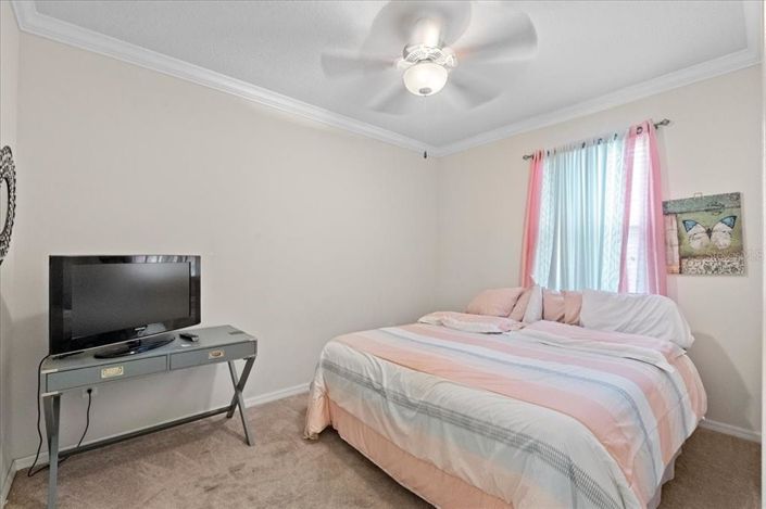 Image No.24-3 Bed Property for sale