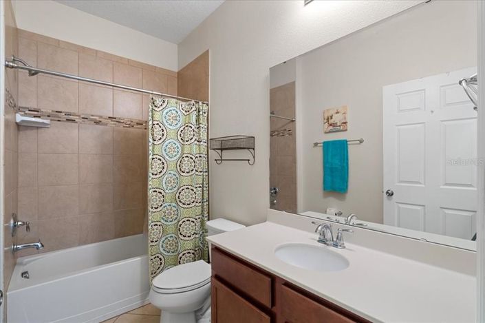 Image No.25-3 Bed Property for sale