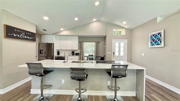 Image No.13-3 Bed Property for sale