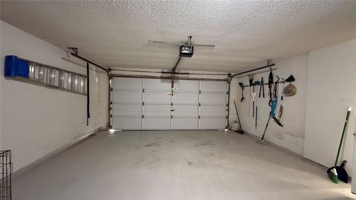 Image No.26-3 Bed Property for sale