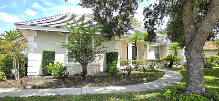 Image No.2-4 Bed Property for sale