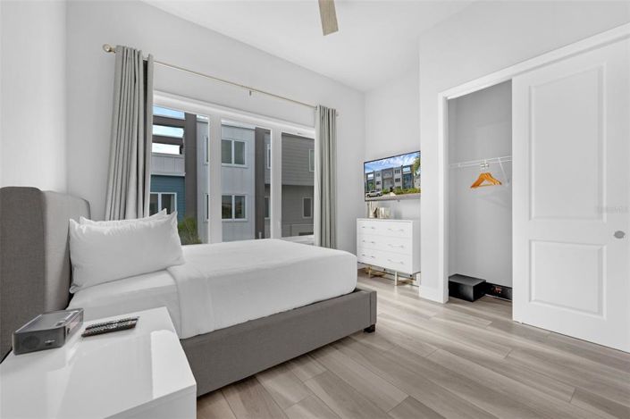 Image No.19-5 Bed Property for sale