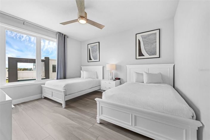 Image No.20-5 Bed Property for sale