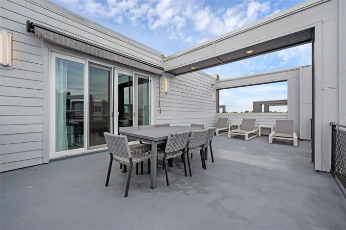 Image No.30-5 Bed Property for sale