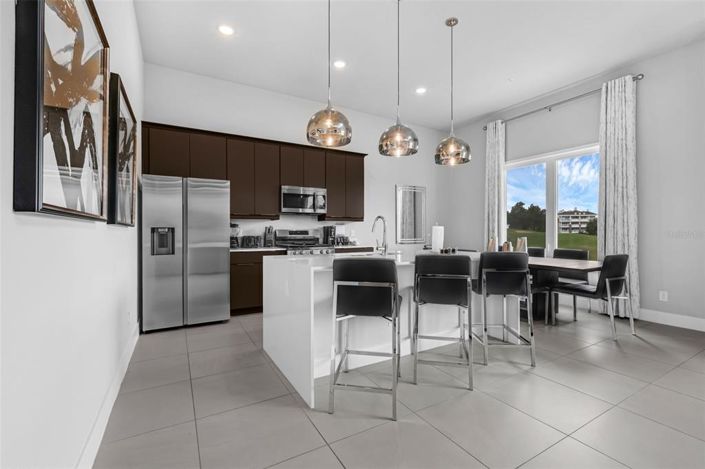 Image No.7-5 Bed Property for sale