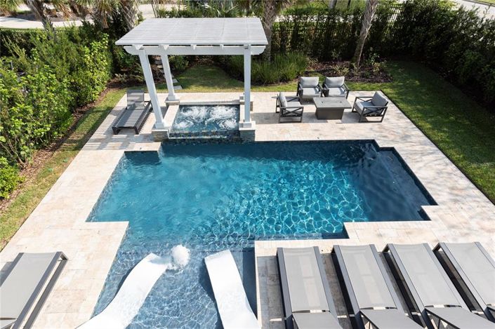 Image No.19-5 Bed Property for sale