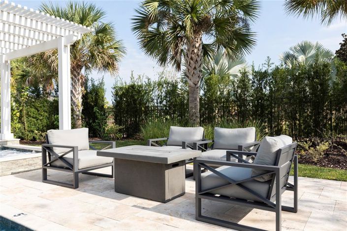 Image No.22-5 Bed Property for sale