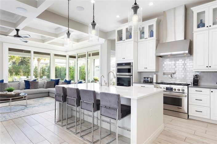 Image No.3-5 Bed Property for sale