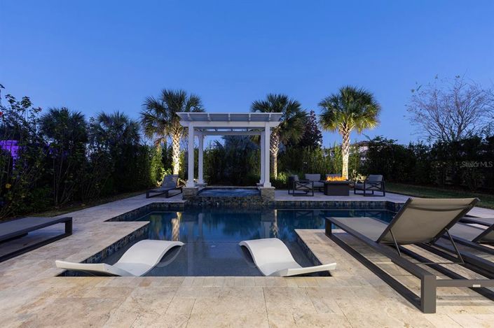 Image No.42-5 Bed Property for sale