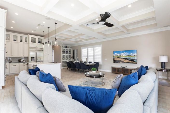 Image No.6-5 Bed Property for sale