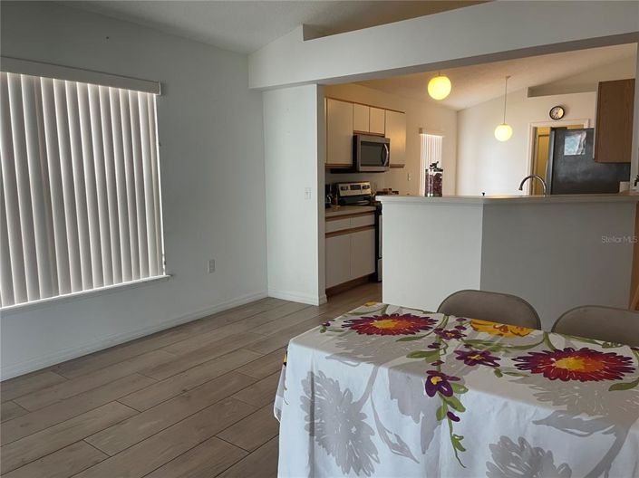 Image No.10-4 Bed Property for sale