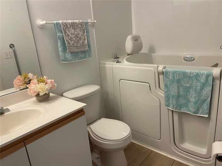 Image No.11-4 Bed Property for sale