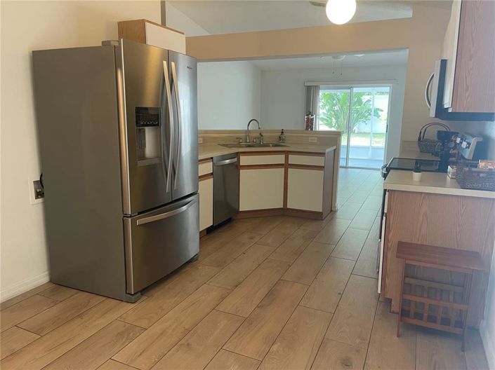 Image No.19-4 Bed Property for sale