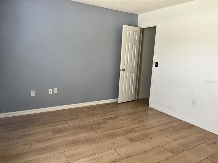 Image No.22-4 Bed Property for sale