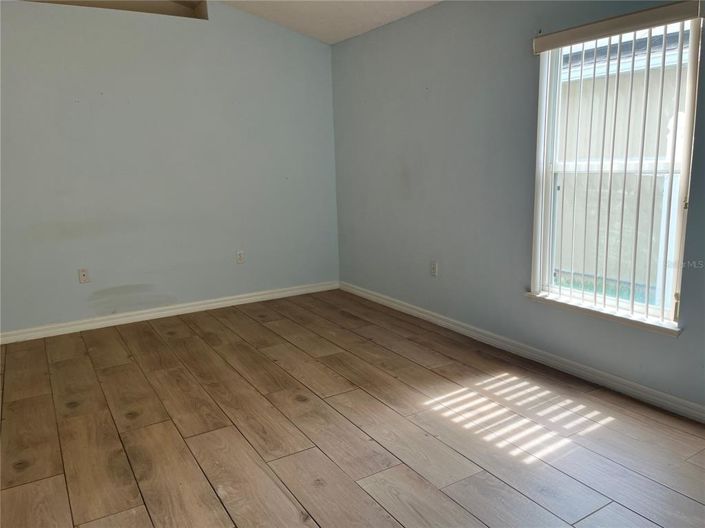 Image No.25-4 Bed Property for sale