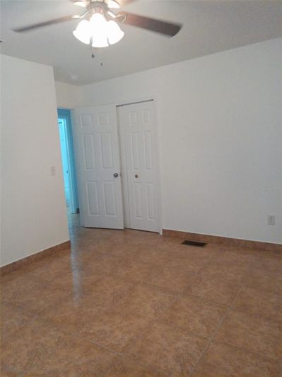 Image No.15-4 Bed Townhouse for sale