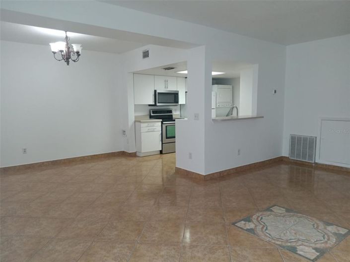 Image No.4-4 Bed Townhouse for sale