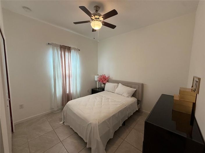 Image No.17-3 Bed Property for sale