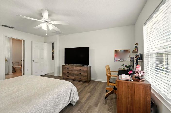 Image No.20-4 Bed Property for sale