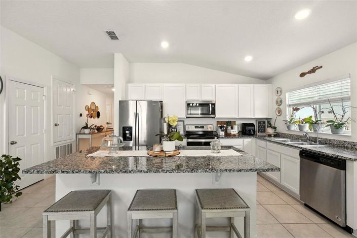 Image No.9-4 Bed Property for sale