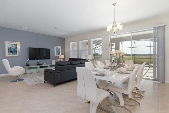 Image No.10-5 Bed Property for sale