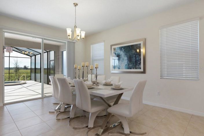 Image No.2-5 Bed Property for sale