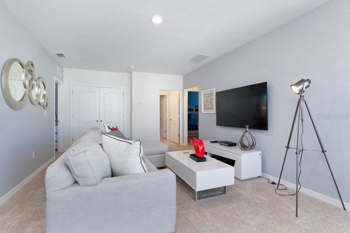 Image No.26-5 Bed Property for sale