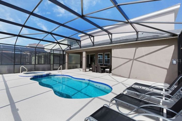 Image No.29-5 Bed Property for sale