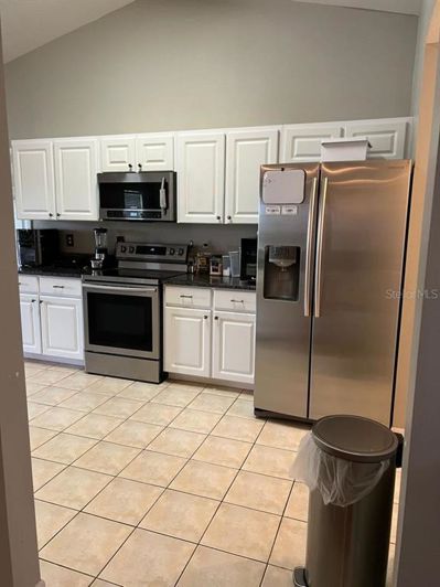 Image No.8-3 Bed Property for sale