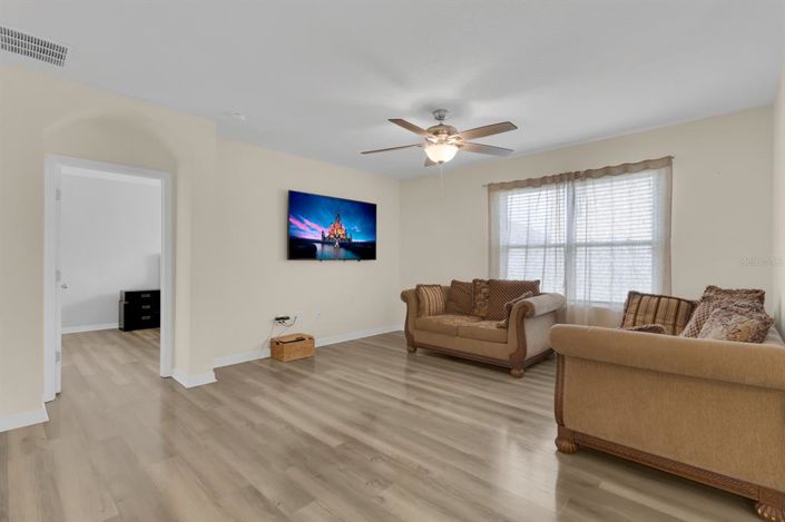 Image No.14-4 Bed Property for sale